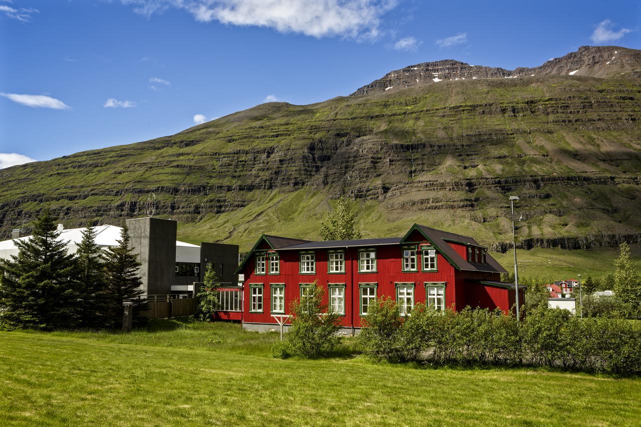 Hafaldan Hi Hostel, Old Hospital Building Seyðisfjörður Zewnętrze zdjęcie